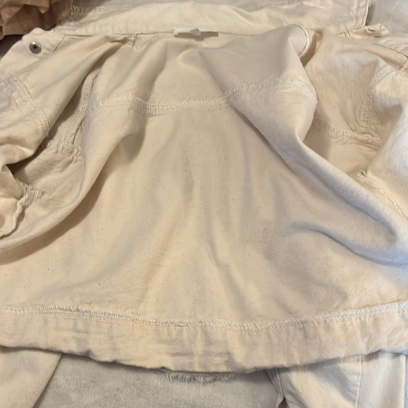 Tracy + Cream Cropped Light Weight Denim Jacket Sz S - Picture 10 of 10